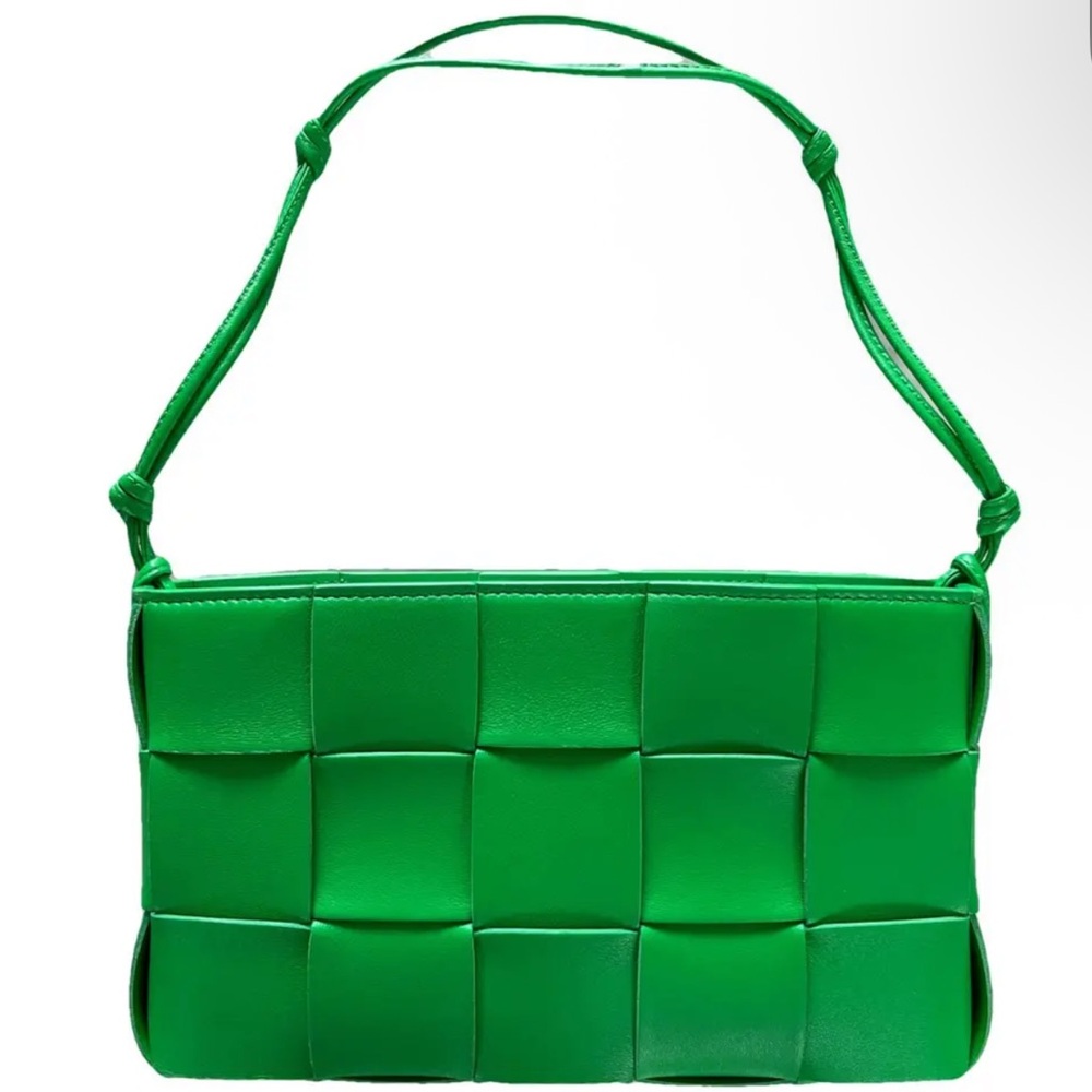 Bottega Veneta Cassette Green handbag!NWT - Picture 3 of 6